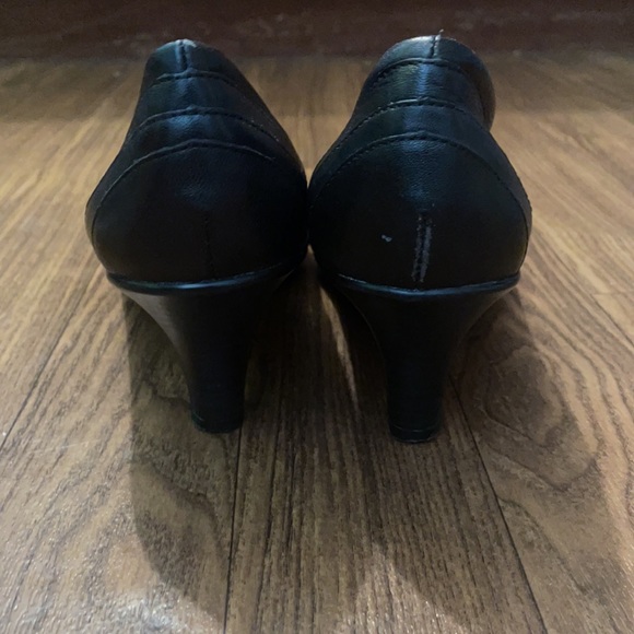 Audrey Brooke Heels - Picture 3 of 5